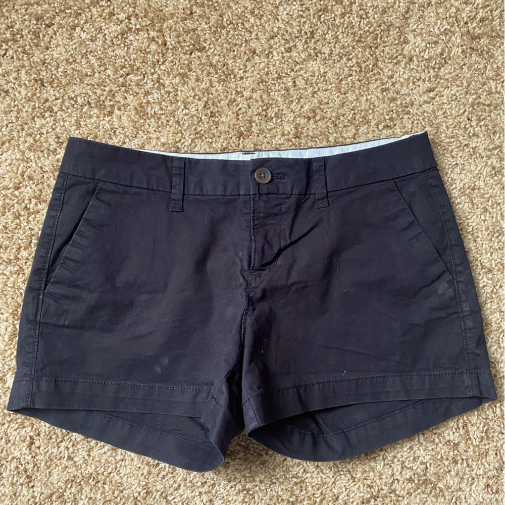 Women’s black Old Navy shorts